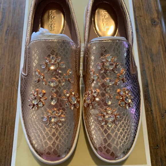 MICHAEL MICHAEL KORS
Keaton Embellished Metallic Leather Slip-On Sneaker New sz9 - Picture 4 of 12